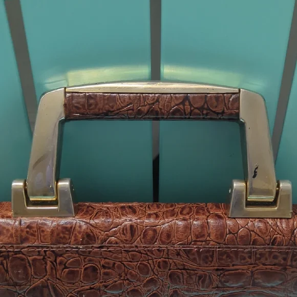 Vintage Brown Crocodile Embossed Handbag 60s - Picture 4 of 13